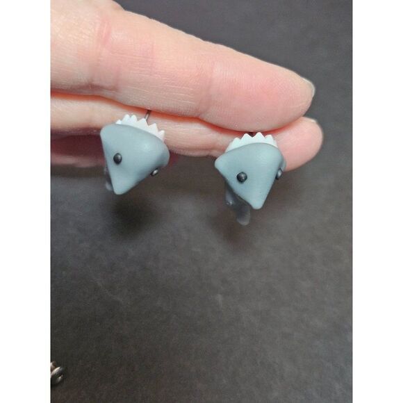 **Final Sale** Grey shark earrings - Picture 2 of 9